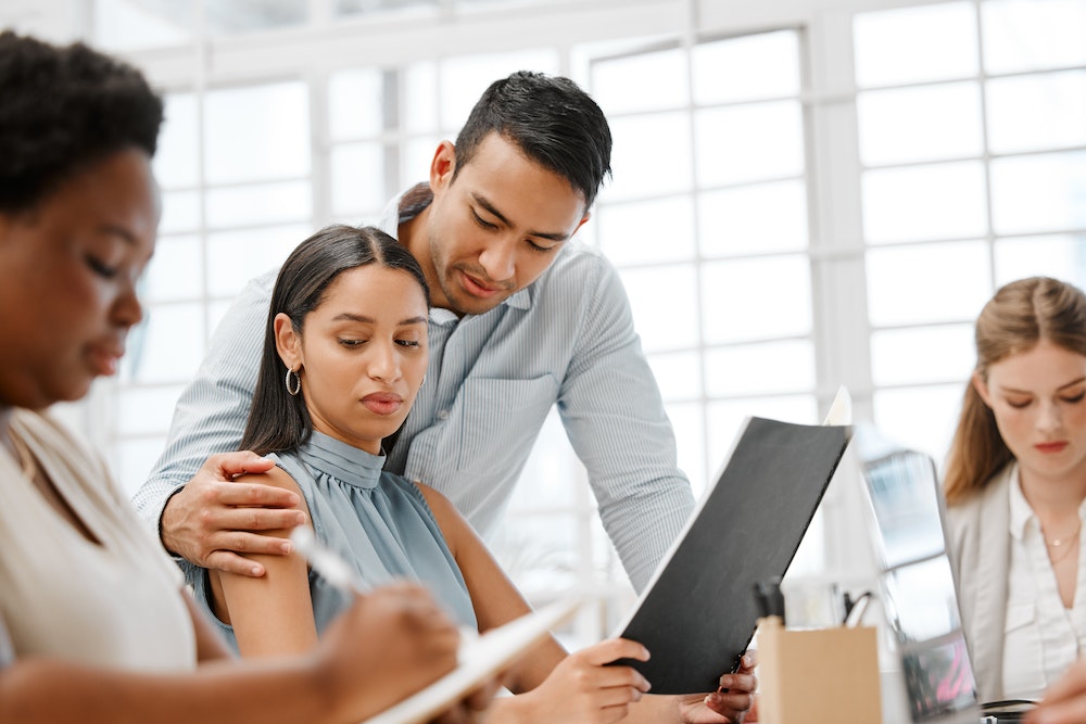 Harcèlement au travail : comment le reconnaître et agir efficacement