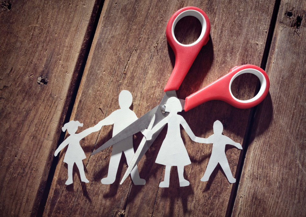 Divorce judiciaire ou à l'amiable: quelles différences et comment choisir?